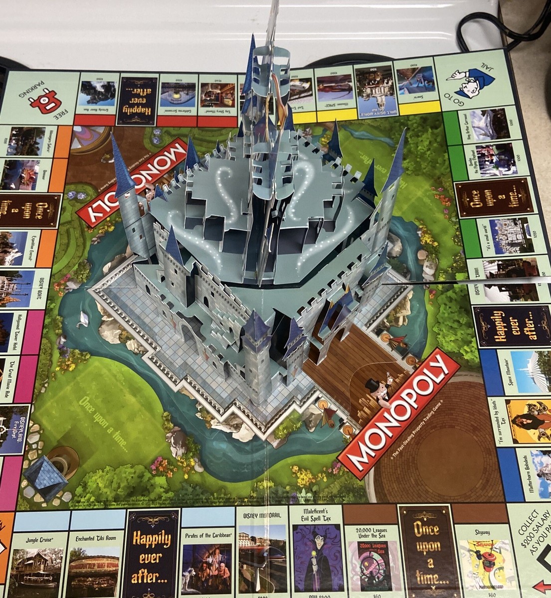 Monopoly Disney Theme Park Edition III Pop Up Castle Board