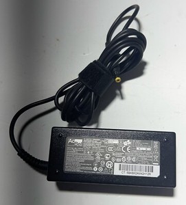 Laptop-Ladegerät für HP 19V / 3.42A / 65Watt  Stecker 4,8 x 1,7 mm
