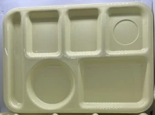 Lot Of 4 Stackable Lunch Cafeteria Trays Beige/Cream, SiLite 614 QUANTITY DIST!