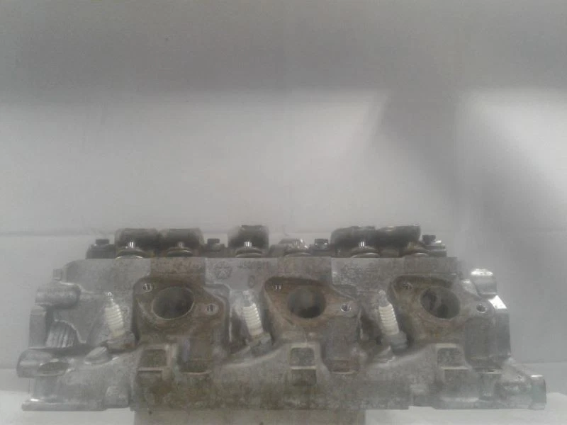 Culata Dodge Caravan 1994-1997 3,8 L V6 funciona muy bien 4621510 Foto 2 de 4