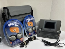Audiovox 4” LCD Portable VCR VBP1000 Bag VHS Player Car Power 2 New Headphones