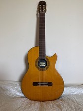 Morris Groovin GG-90Z electro-acoustic guitar with nylon strings