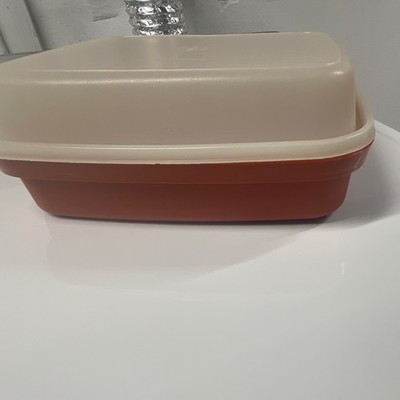 Tupperware Rectangle Plastic Food Storage Container Red Beige Snap Lid Grid