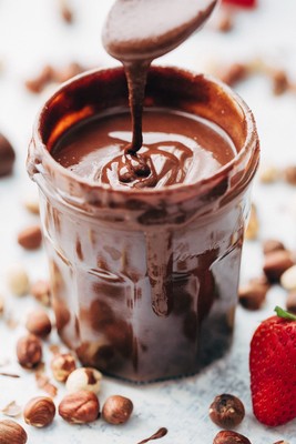 HOMEMADE NUTELLA Hazelnut Chocolate , 8 Oz / ALL NATURAL NO PRESERVATIVES