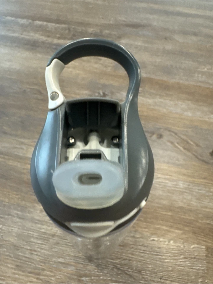 Botella de agua transparente Contigo Autospout 24 oz Foto 4 de 4