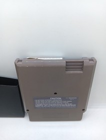 Spider-Man Return of the Sinister Six Nintendo NES, With Dust Cover. Tested 