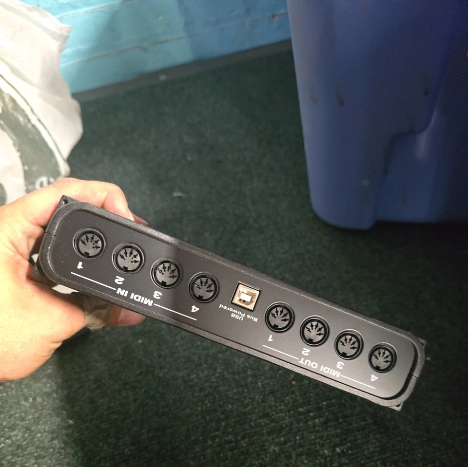 MOTU micro lite USB MIDI INTERFACE 5IN 5OUT - Image 3 of 4