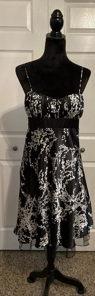 Vestido sin palabras/promoción/formal/regreso a casa/blanco y negro/boda/ocasión especial Foto 3 de 4