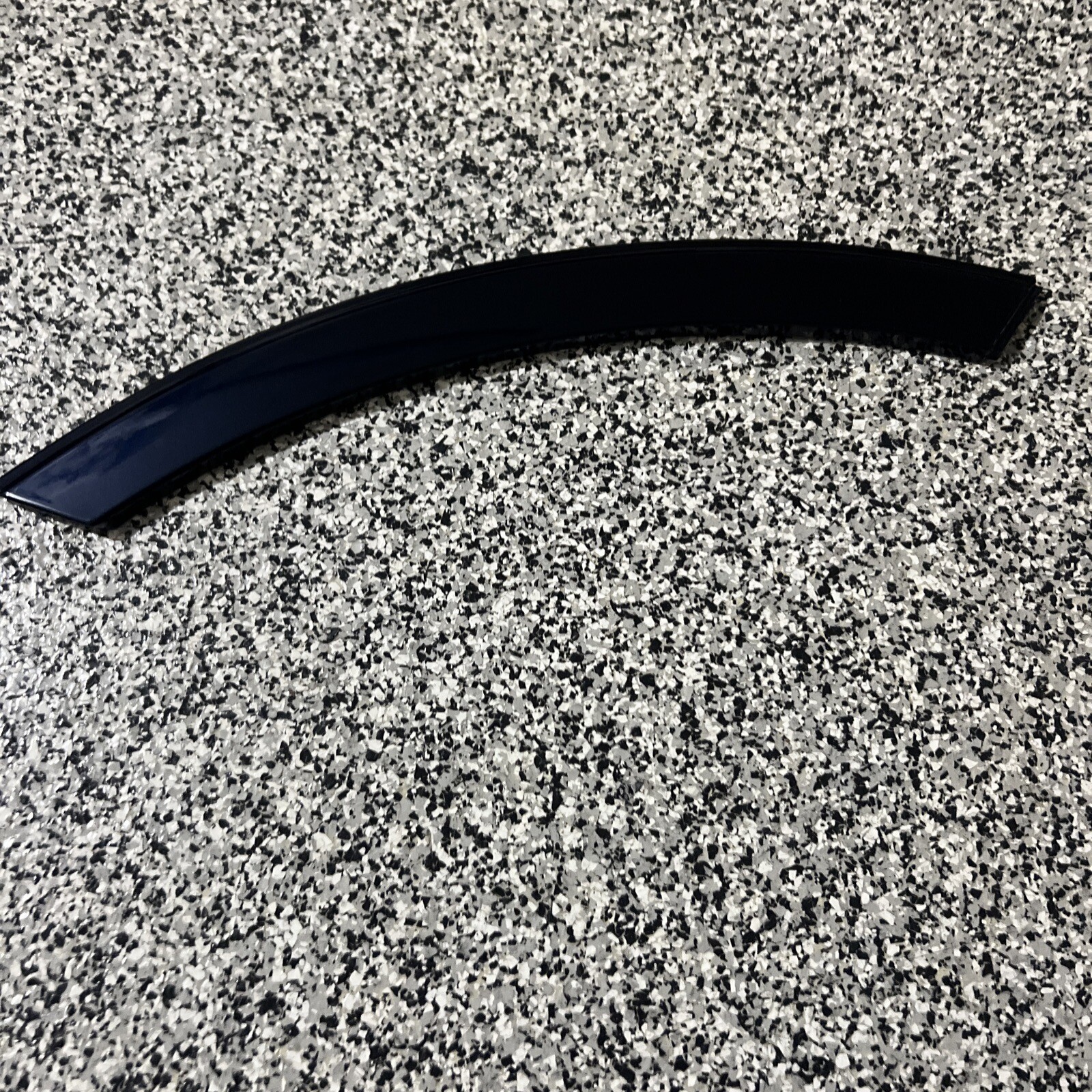 17-19 Bentley Bentayga Rear Right Door Arch Cover Trim Moulding 36A854830 OEM A1
