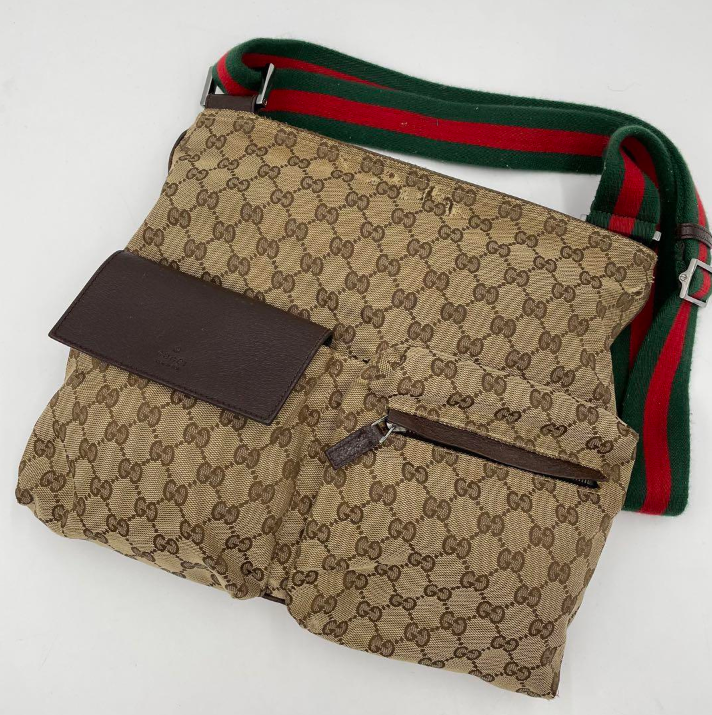 VINTAGE Good condition Gucci shoulder bag with GG pattern VINTAGE Good condition Gucci shoulder bag with GG pattern