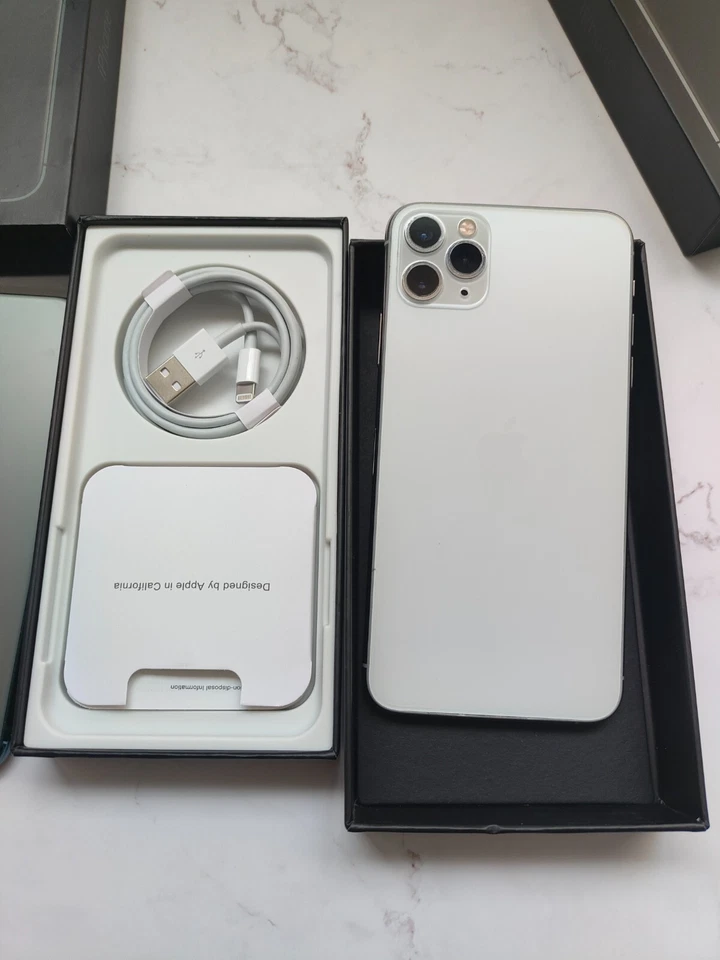 Apple iPhone 11 Pro Max 64GB 256GB - Fully Unlocked - VERY GOOD Condition - Image 3 of 4