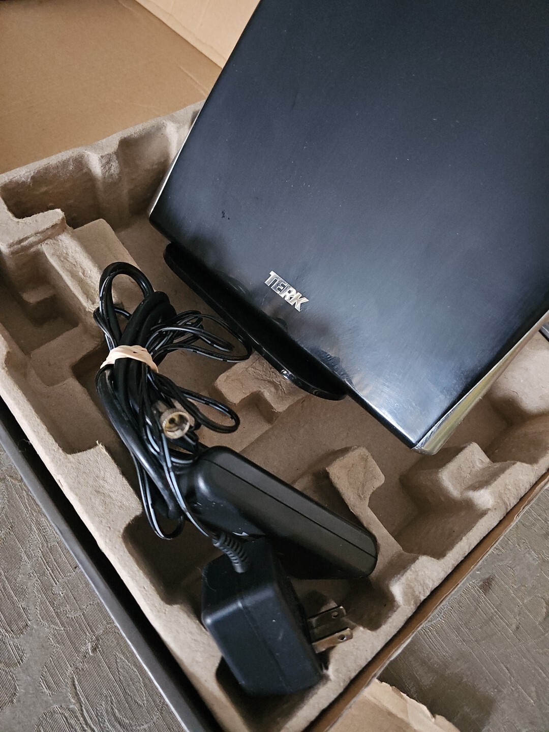 Terk TV Antenna OMNITV1A Amplified Indoor Flat HDTV Antenna Sling Local