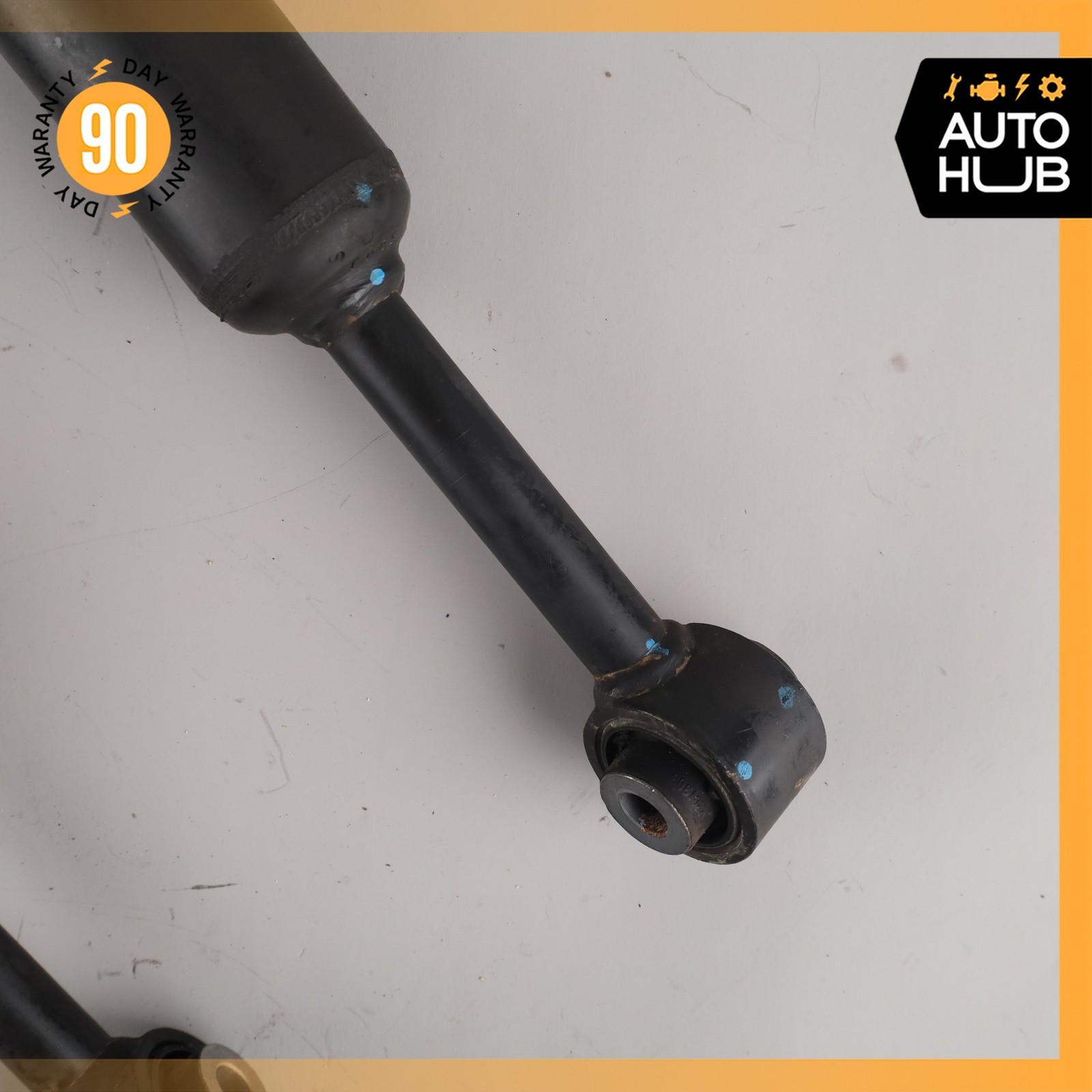 Maserati Ghibli Shock Strut Absorber Rear Left And Right Set 670008900 OEM 82k