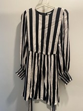 Alice + Olivia Women's Dress Black/Ivory, Size 4