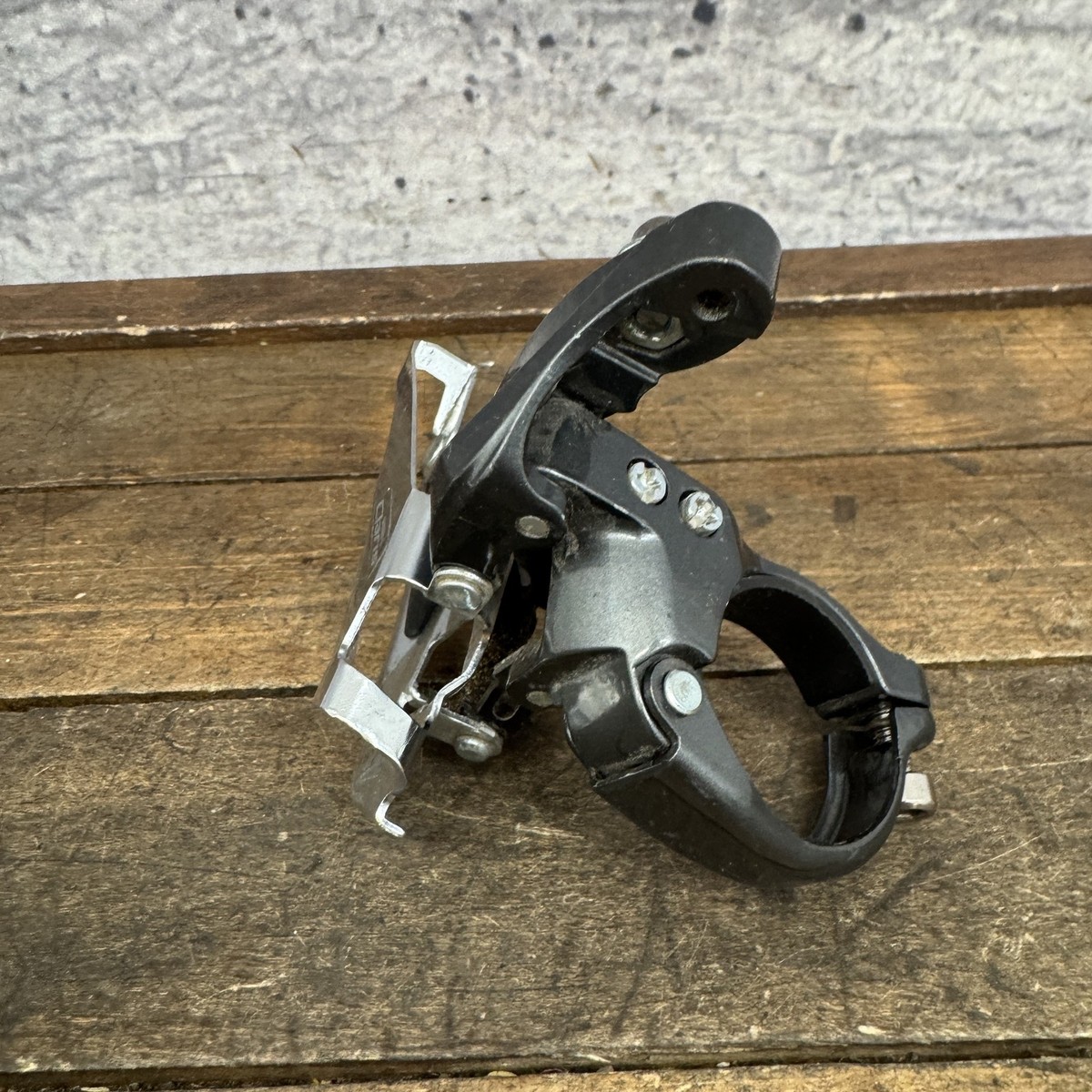 Shimano Claris FD-R2000 Front Derailleur 31.8 Clamp Double 8s Road