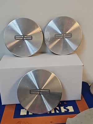  PREMIER LINCOLN MARK CONTINENTAL TOWN CAR HUBCAPS WHEEL COVER CENTER CAP