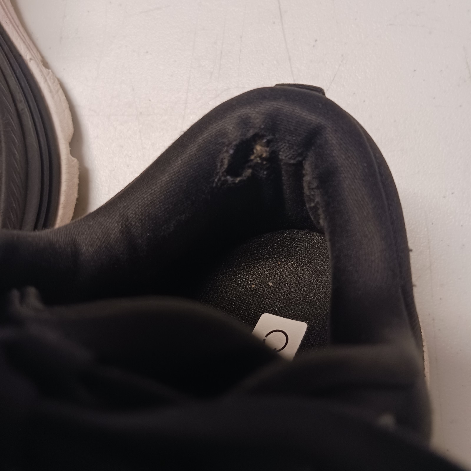 Hoka One One Womens Gaviota 5 1134235 Black Running Shoes Sneakers Sz 7.5B thumbnail 3