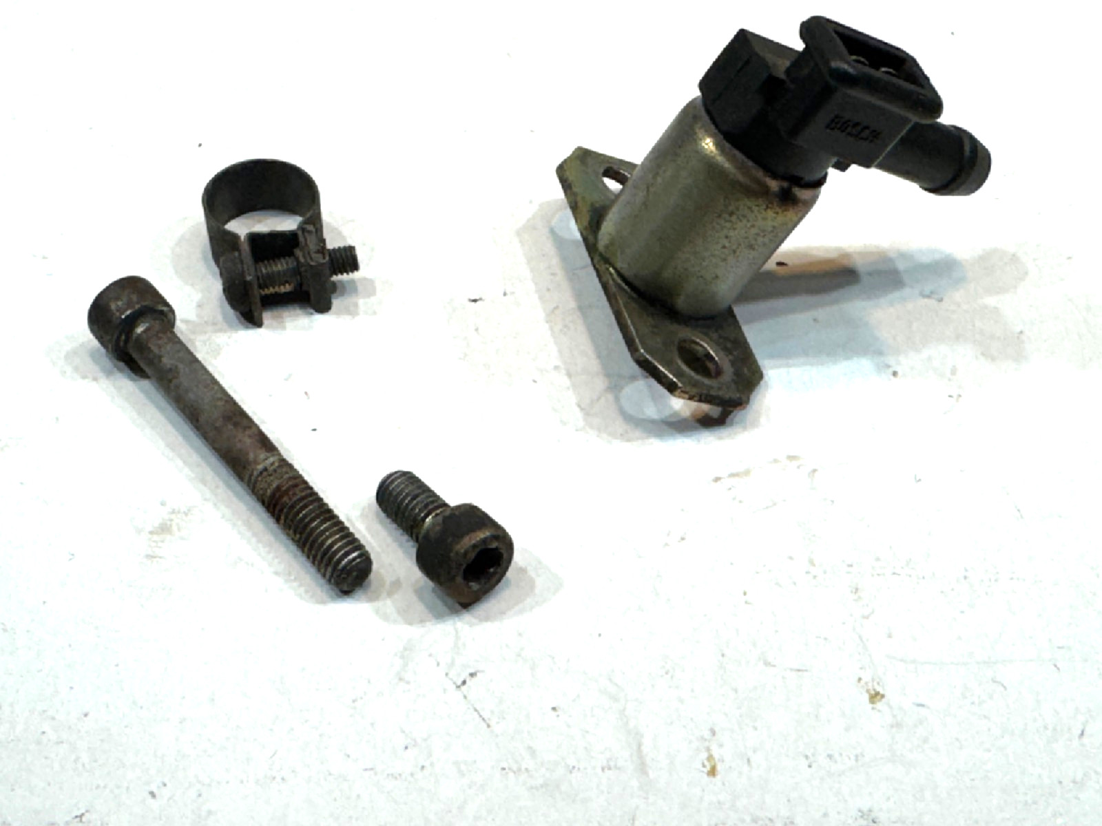 Genuine Mercedes 71-75 W109,108,W116,R107 V8 4.5L BOSCH Cold start OEM 1 Valve