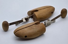 Vintage Wooden Shoe Stretchers Adjustable Pair Width Expander Set 2