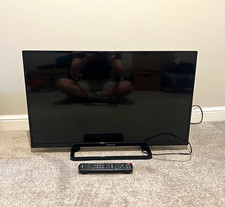 Panasonic TX-32AS500B 32in LCD 1080p Smart TV HDMI Remote, Used