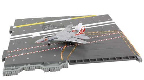 FOV 1/200 USS ENTERPRISE CVN-65 SECTION J DECK F-14A VF-111 SUNDOWNERS WJ-831110