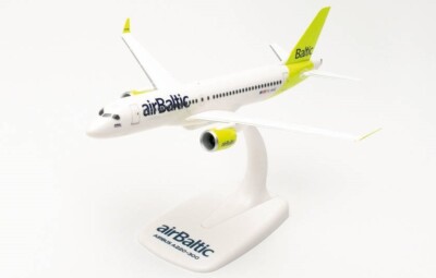 New! Herpa 613637 AirBaltic Airbus A220-300, reg. YL-AAZ - 1:200 scale model