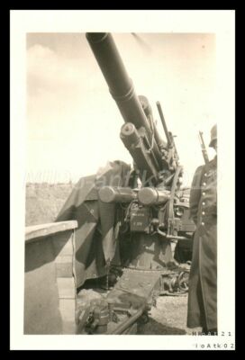 Foto, WK2, Flakstllg. Holzweißig/Bitterfeld, Blick auf das 4.Geschütz, 5026-920