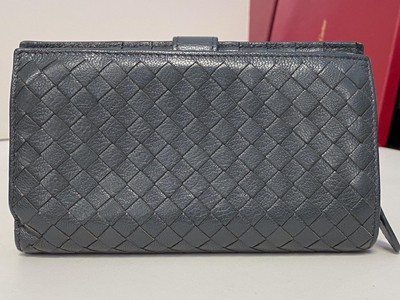 Authentic Bottega Veneta Intrecciato Dark Gray Leather Long  display picture 1