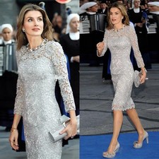 Silver Lace Mother of the Bride Dresses Jewel Neck Knee Length Formal Prom Gowns