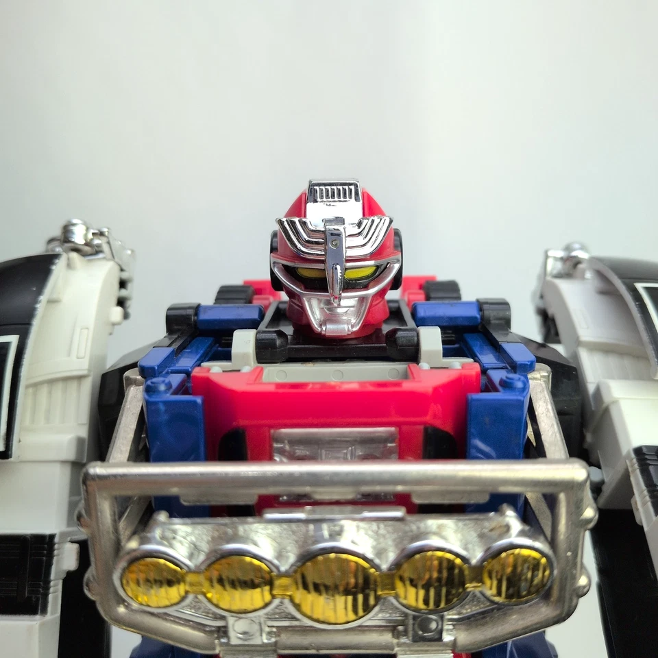 Casa rodante Bandai Power Rangers Turbo Carranger DX ROBO Megazord Foto 3 de 4