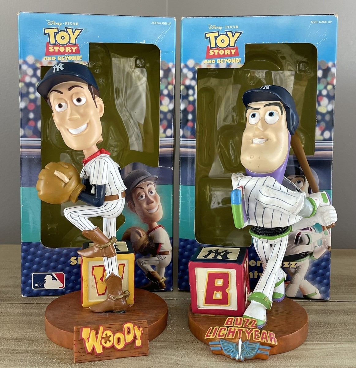 Disney TOY STORY Buzz Lightyear & Woody NEW YORK YANKEES