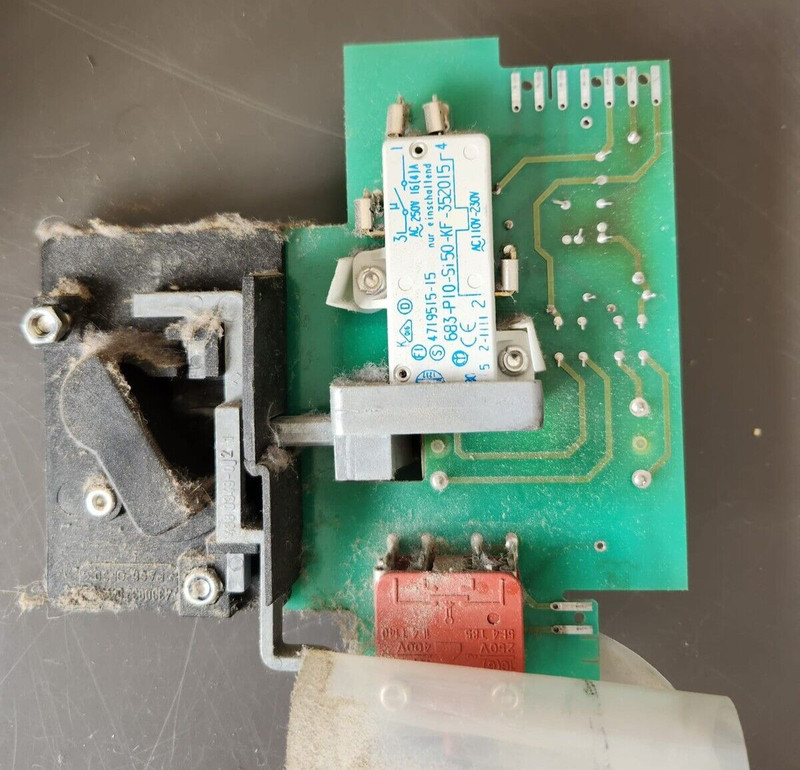 Door Lock R6 220V Wascomat (COMPLETE) P/N: 4383056-12, 471878514  [Used] ~