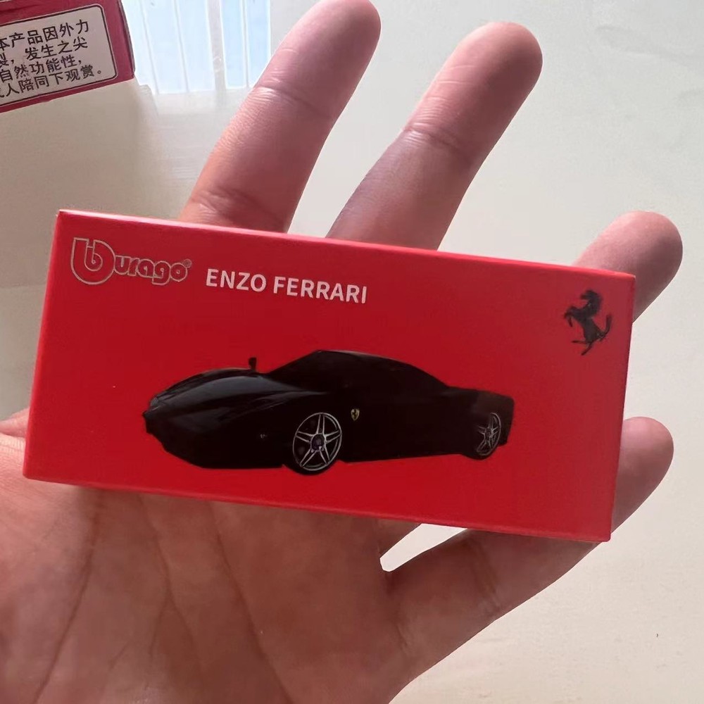 Bburago 1:64 Ferrari Enzo Black Race & Play Diecast Metal Model Car
