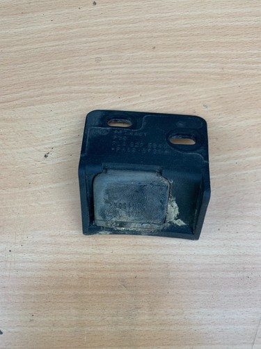 VW Touareg 7L Führung Heckklappe 7L6827684D original