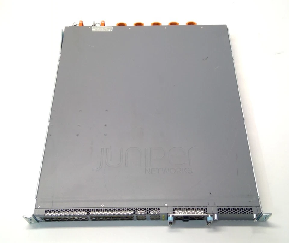 Juniper EX4600-40F 24x SFP+/SFP Ports 4x QSFP+ Ports w/ 1x EX4600-EM-8F *READ* - Image 2 of 4