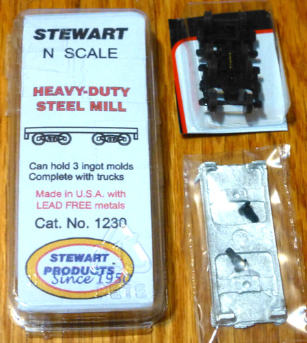 Kit de auto plano de lingote de alta resistencia Stewart escala N #1230 -- con camiones Atlas | Condition: New