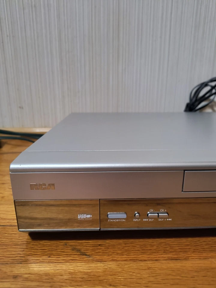 Reproductor de DVD RCA DRC8005N escaneo progresivo - PROBADO Foto 4 de 4