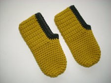 Puschen Bettschuhe Häkelsocken Kuschelschuh Gr. ca. 37/38 curry / grau - NEU !!!