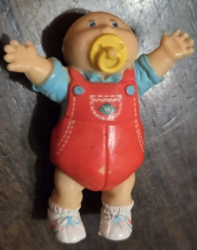2¼" Cabbage Patch Kids 1984 PVC CPK Baby Figure Red & White Pacifier Bald