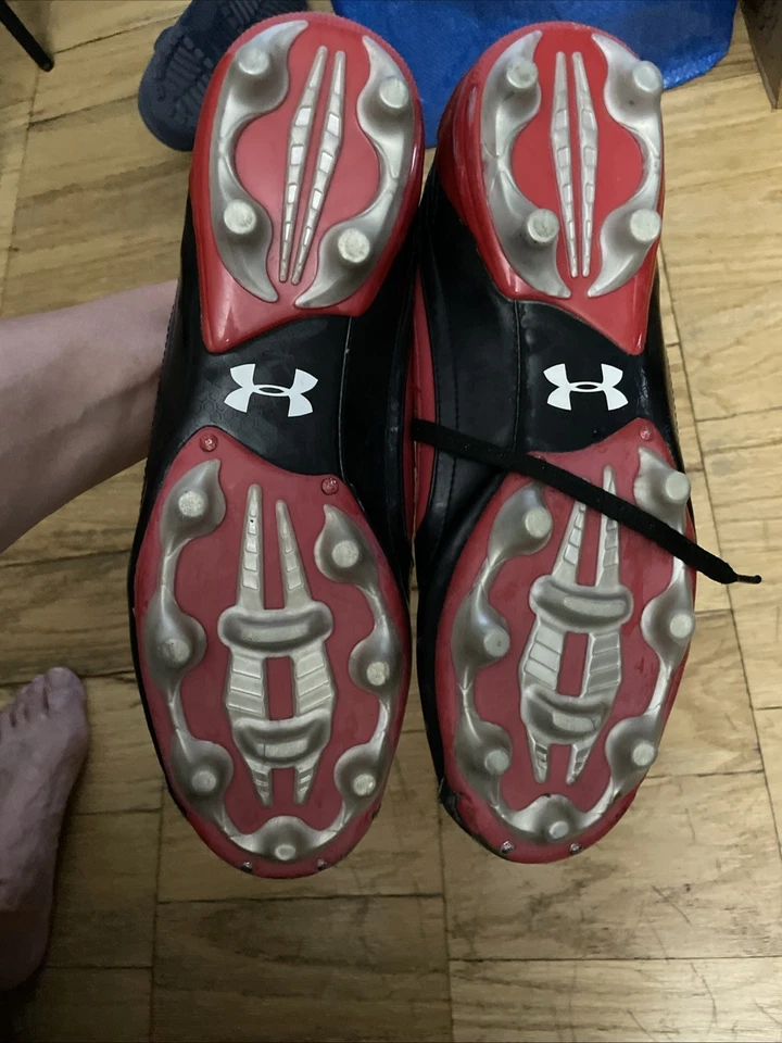 UNDER ARMOUR LOW RED BASEBALL CLEATS SIZE 12.5 - Image 3 of 4