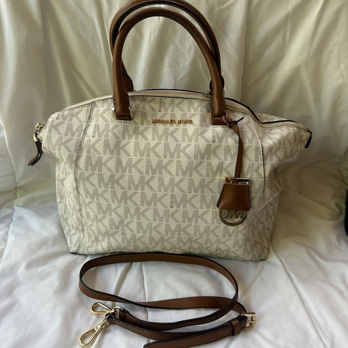 BORSA A TRACOLLA MICHAEL KORS $368 RILEY LARGE RILEY BORSA A TRACOLLA USATA IN OTTIME CONDIZIONI - Foto 2 di 22