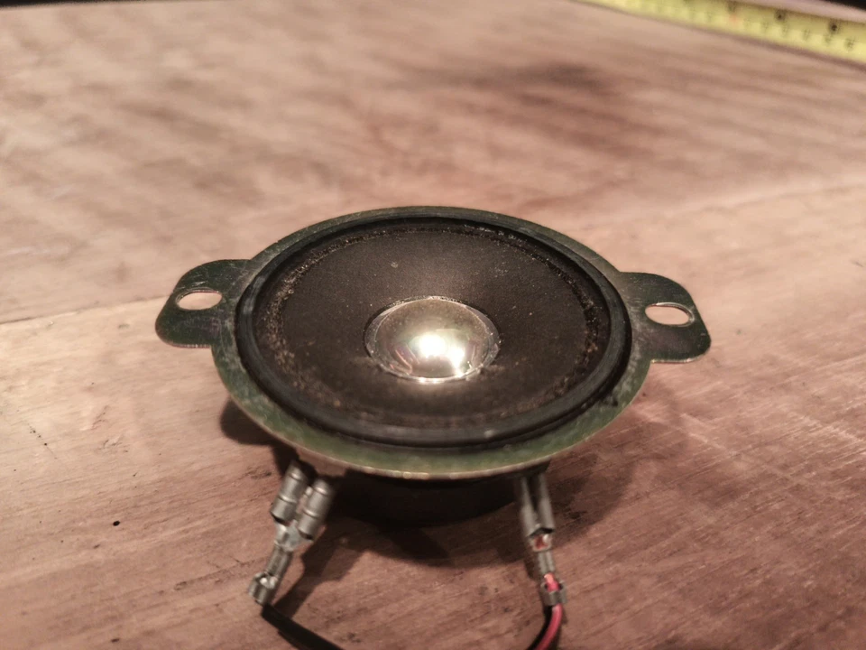 PAR DE ALTAVOCES, NÍTIDOS RSPA10009AW6W, 6 OHM 150 VATIOS MAX  Foto 4 de 4