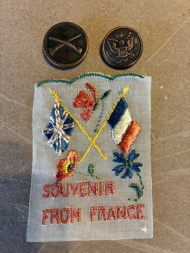 WW1 US Infantry Collar Disk & other military items  No Reserve