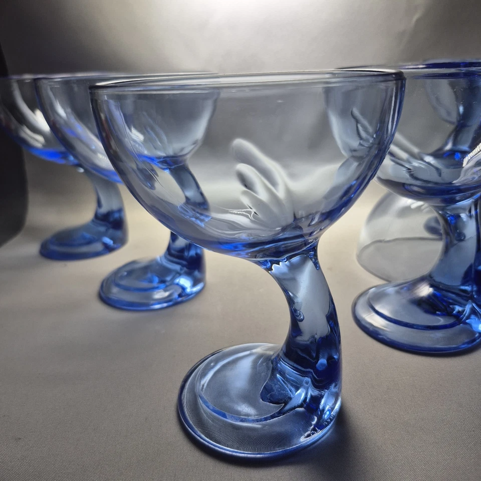 6x Bormioli Rocca Jerba Cobalt Blue Curved Stem Wine/Ice Cream/Dessert Glasses - Image 3 of 4
