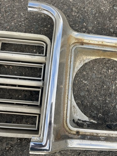 1975 1976 Chevy Truck Grill Original GM K 5 Blazer Suburban READ - Picture 11 of 21