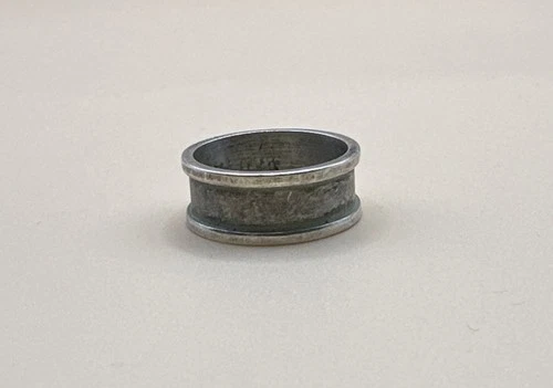 Vintage 925 Sterling Silver Rounded Band Ring  / Size 7.75