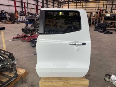 2023-2024 GMC CANYON OEM LH REAR LEFT DOOR ASSEMBLY | SUMMER WHITE (GAZ)