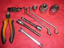 ATTREZZI OFFICINA CHIAVI TRONCHESE BOCCOLE BRUGOLE BUSSOLE SNODI PROLUNGHE