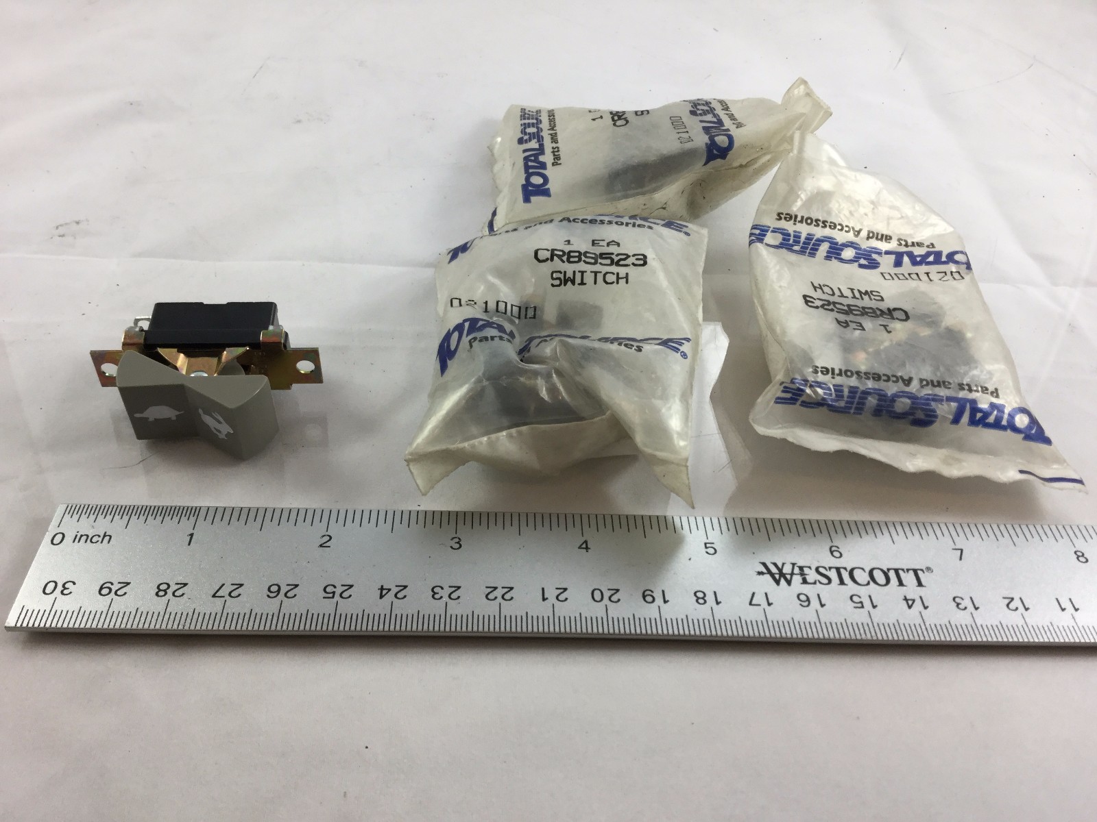 89523 Crown Switch Lot of Four SK-11162212J | eBay