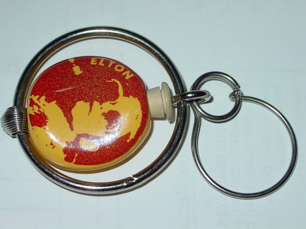 ELTON JOHN VINTAGE NIKI GLASS 1970's CIGARETTE HEADSHOP SMOKE STONE  KEYCHAIN Y/R